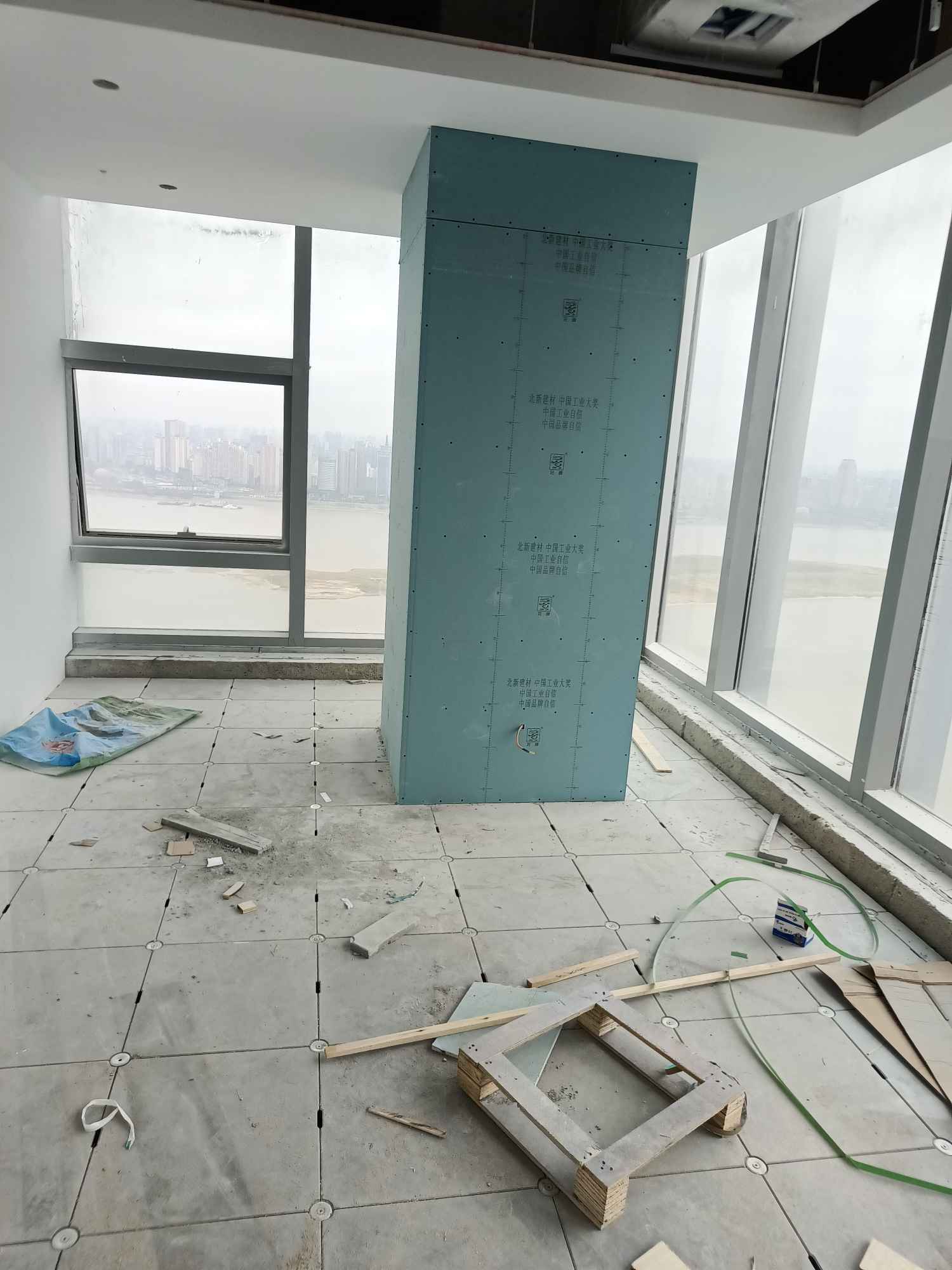 江西南昌江西省南昌市红谷滩区石膏板包柱找小承包