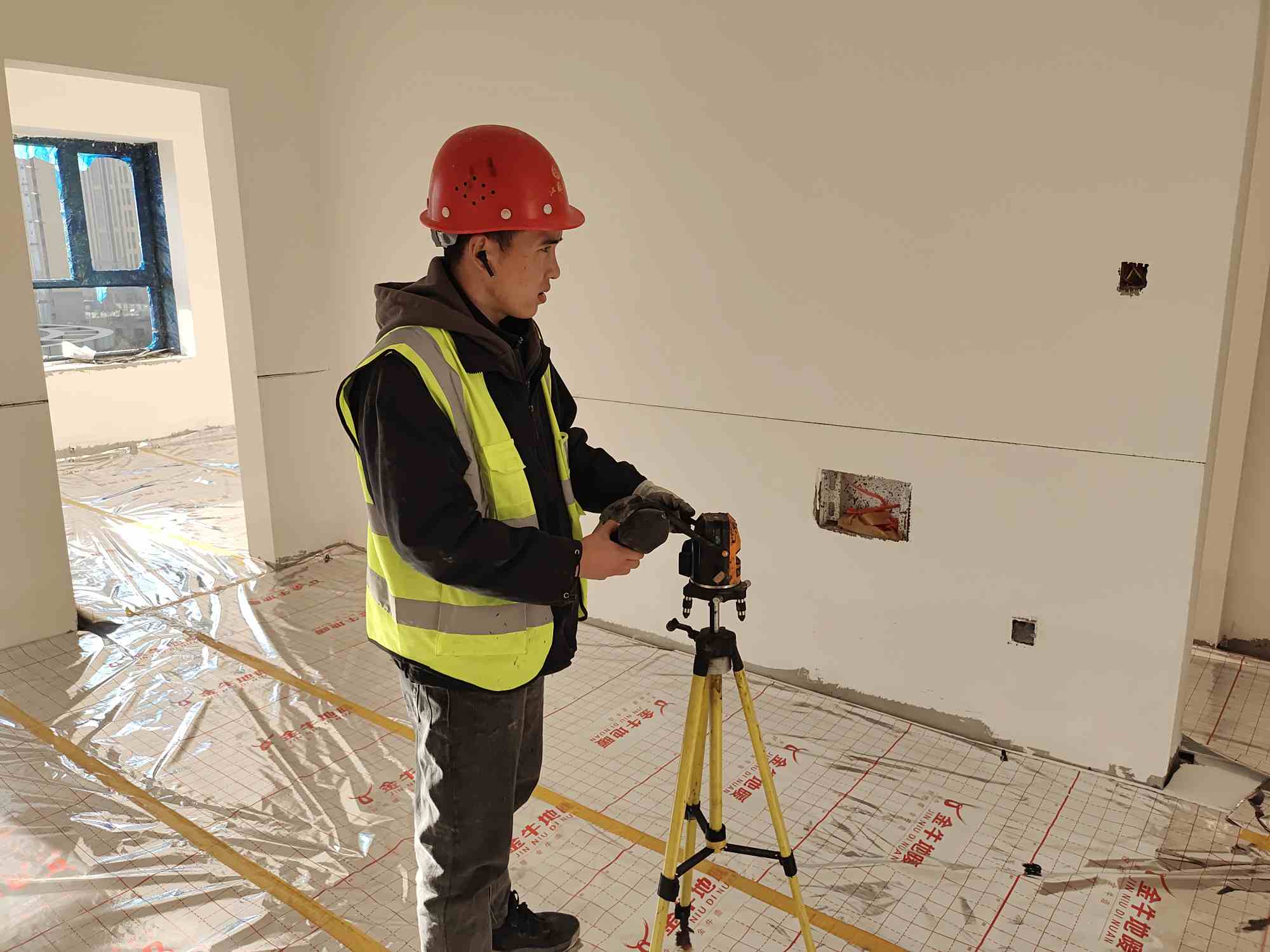 西宁建筑工地施工员找活平台-附近急招市政土建工程施工员-鱼泡网