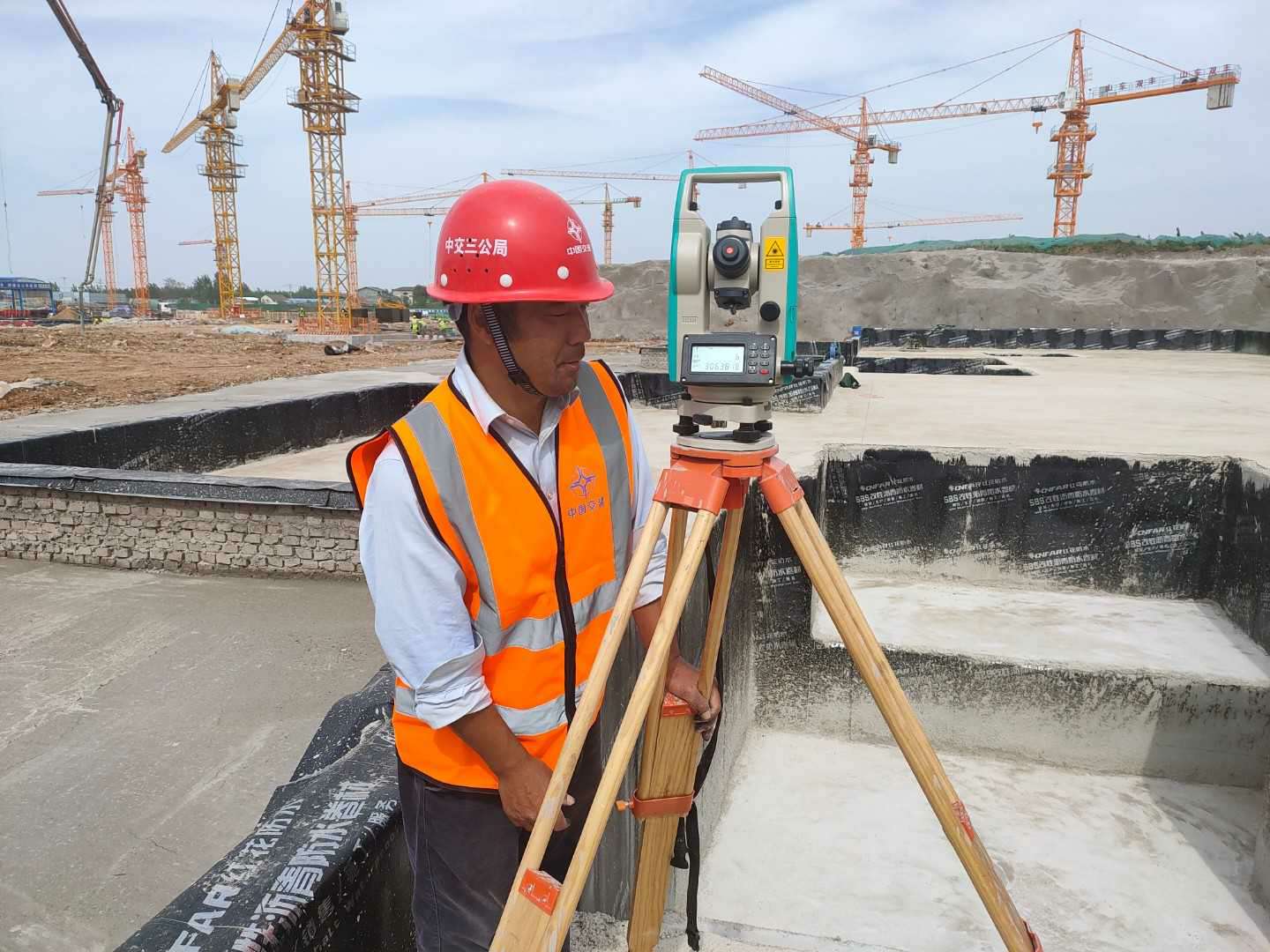 潍坊建筑工地技术员招聘平台-附近急招工地放线员-鱼泡网