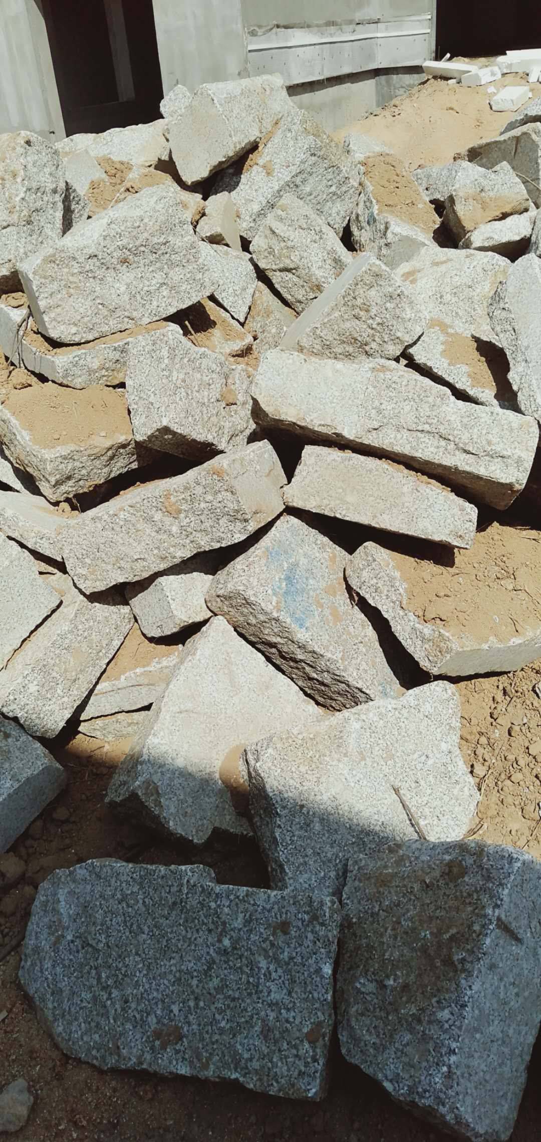 江西南昌招片石墙