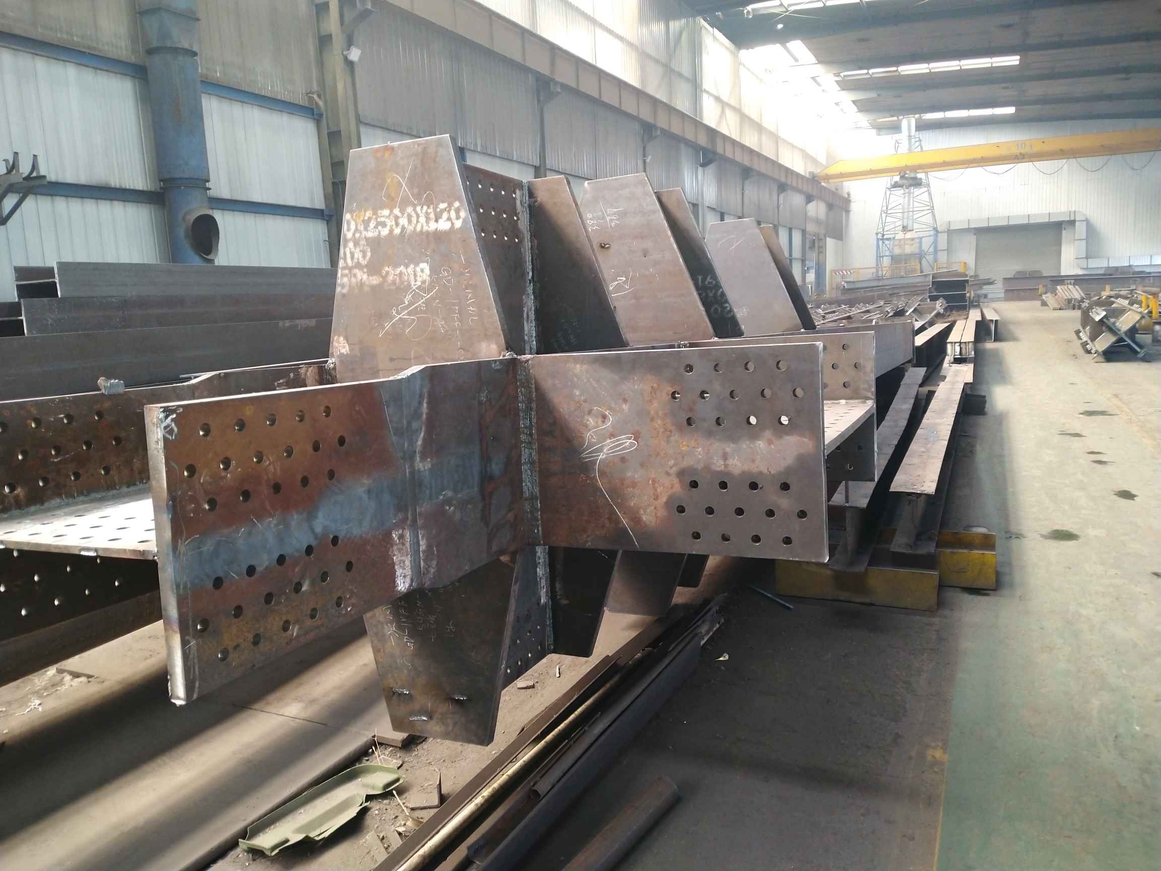 济南历城区招,钢结构制作铆工,箱体,桁架,工资月发-鱼泡网