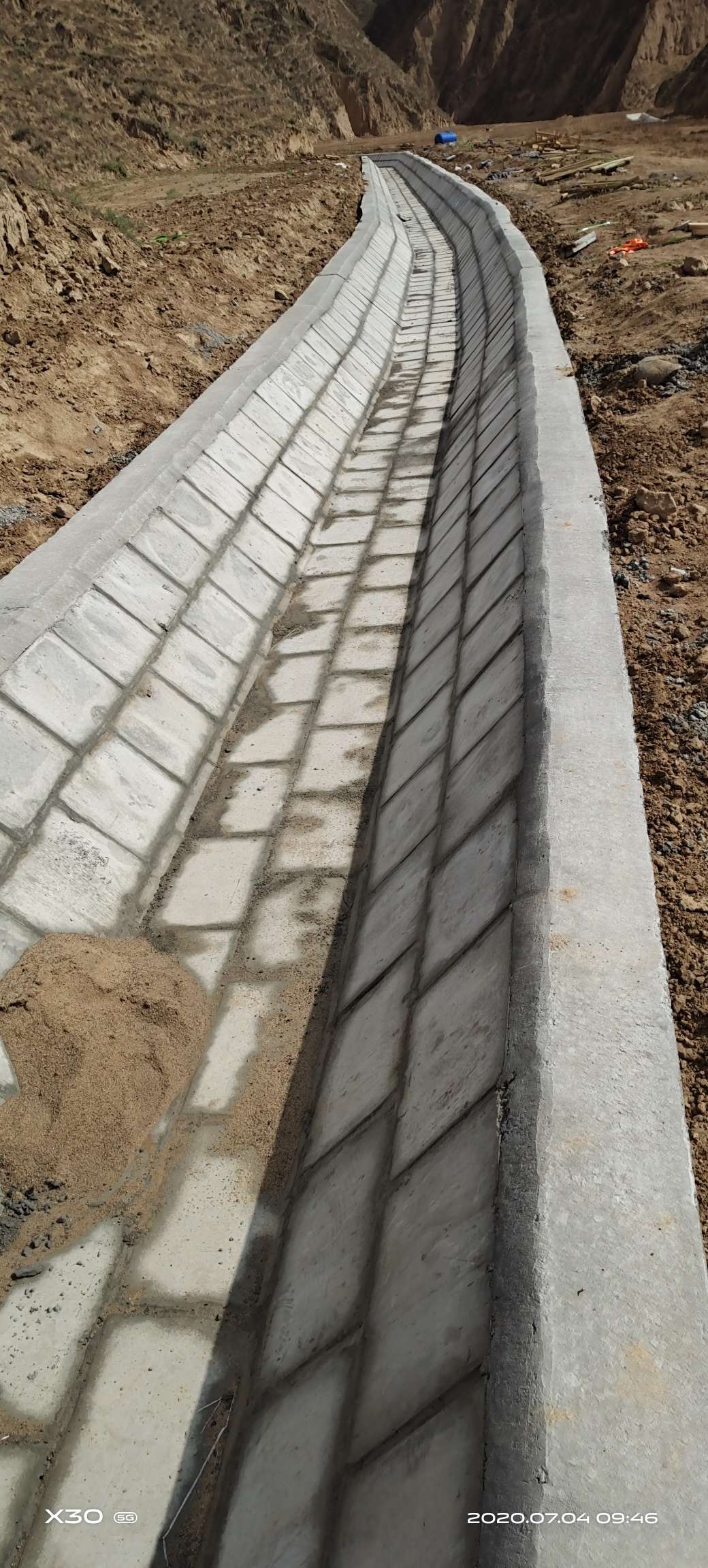 庆阳环县专做预制块骨架和水沟,诚招大工小工数名-鱼泡网