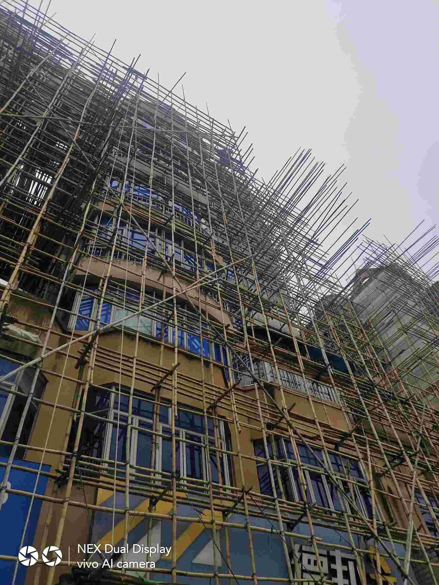 广东东莞横沥外墙平涂乳胶漆竹架子