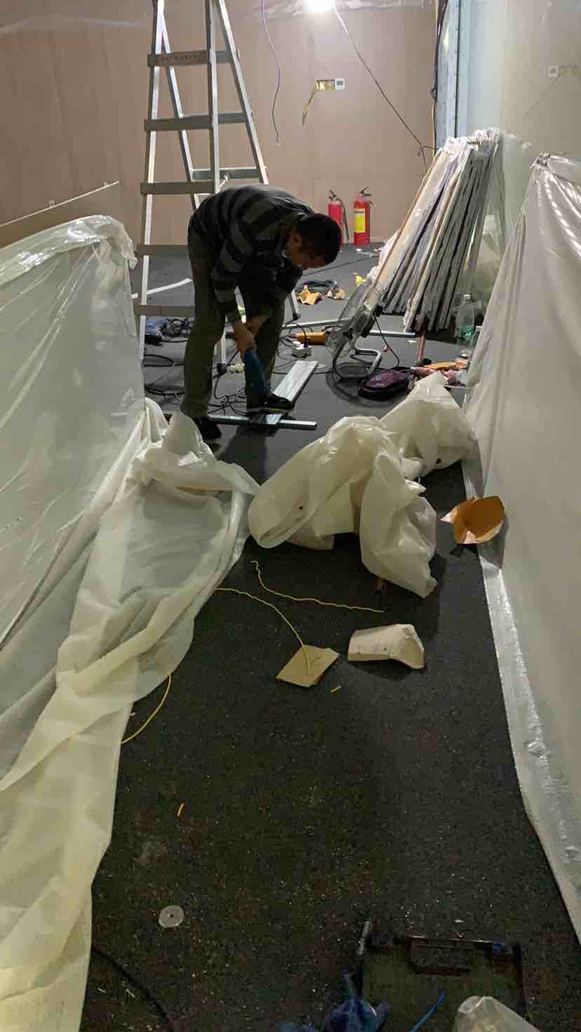 广东深圳找木工一名