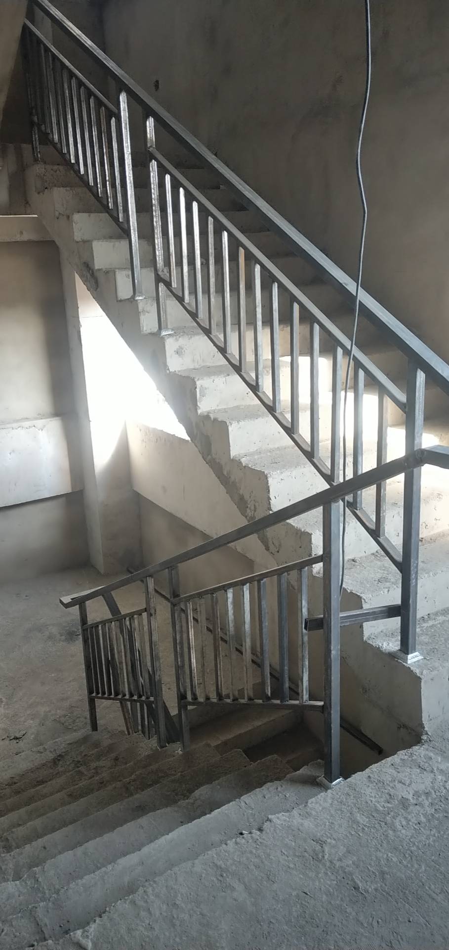 双鸭山宝清县焊楼梯扶手需要焊过楼梯的优先
