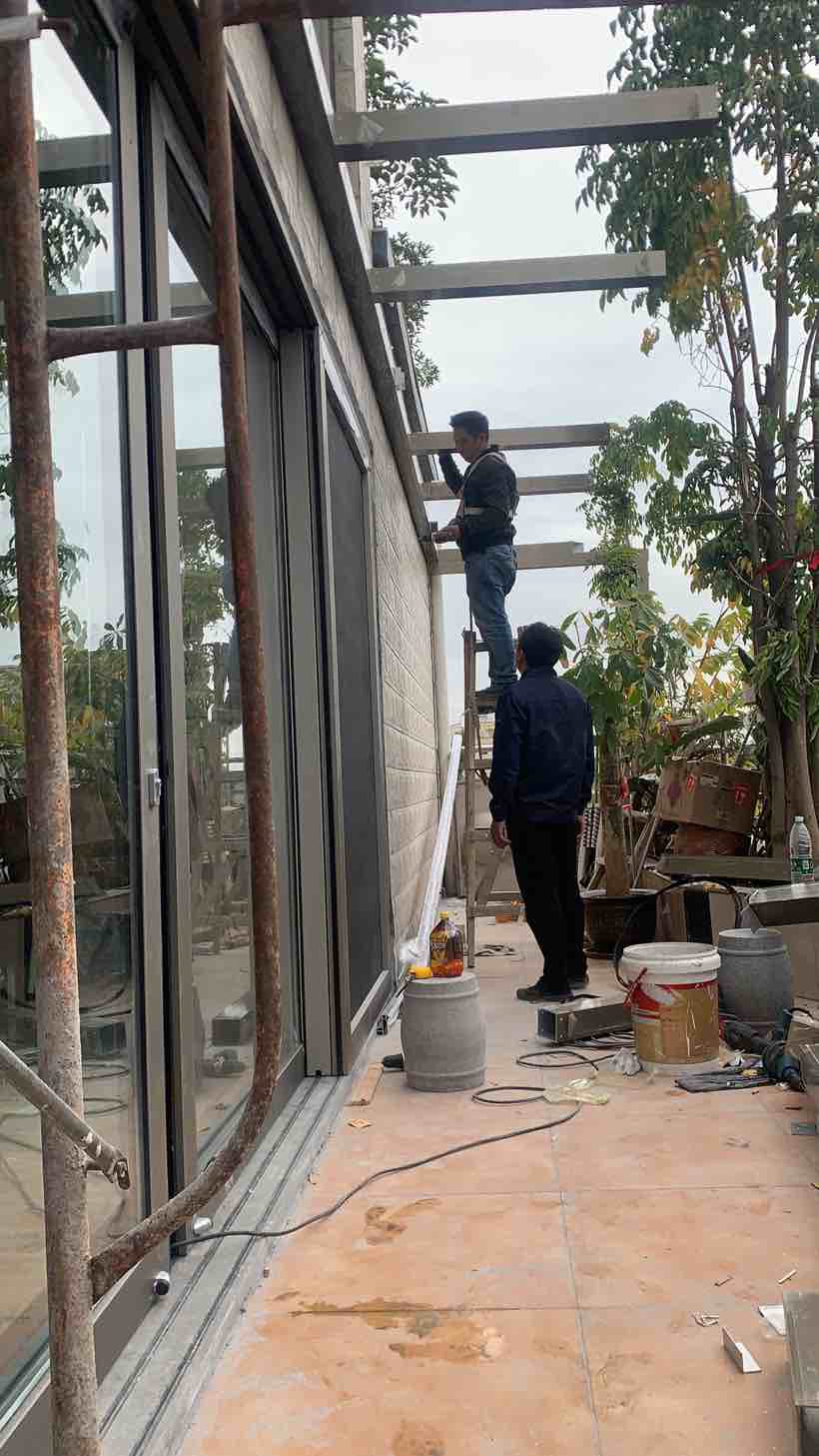 深圳龙华区诚招中高端铝合金门窗车间开料组装师傅!月工!有大厂