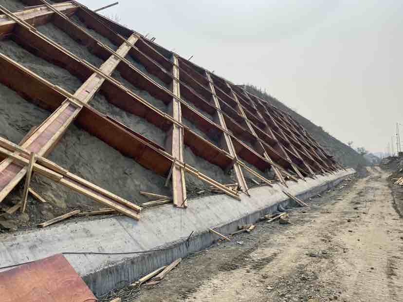 重庆北碚区招专业做高速,铁路边坡防护,框架梁队伍,有意请联系