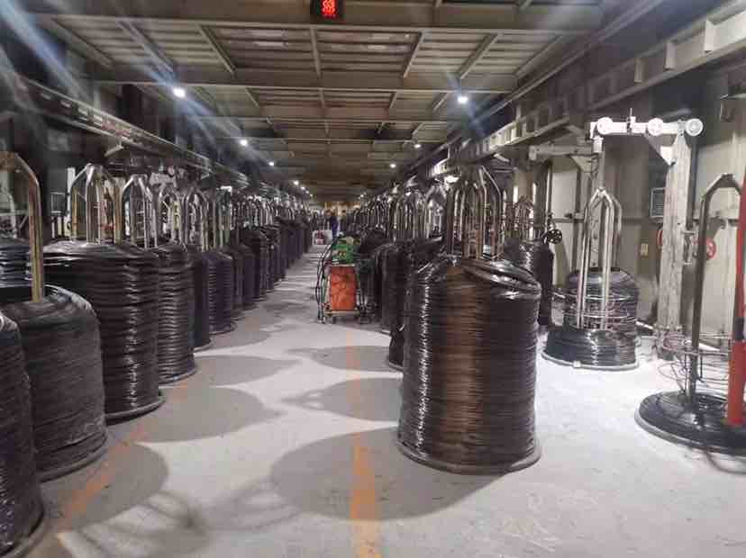 南通崇川区[烟花][烟花]大型钢丝绳厂现在对外招工. [玫瑰