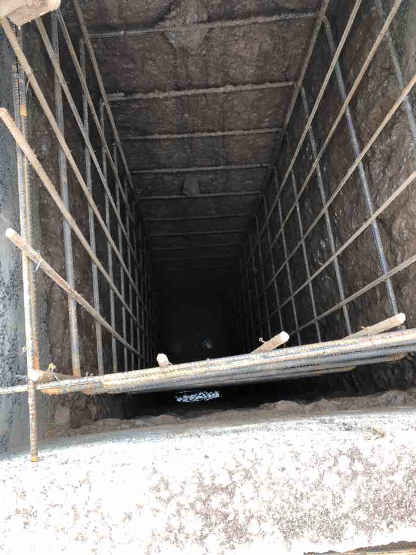 眉山仁寿县找夫妻河道挖桩队伍,1.2桩,1.5桩圆桩,单价2-鱼泡网