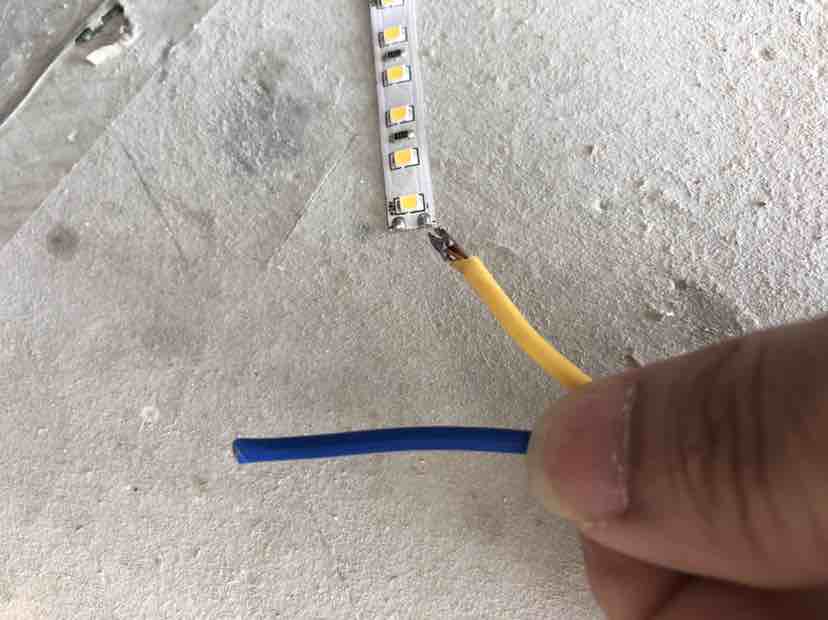 深圳盐田区电工需要会焊锡的师傅专业电线焊接灯带