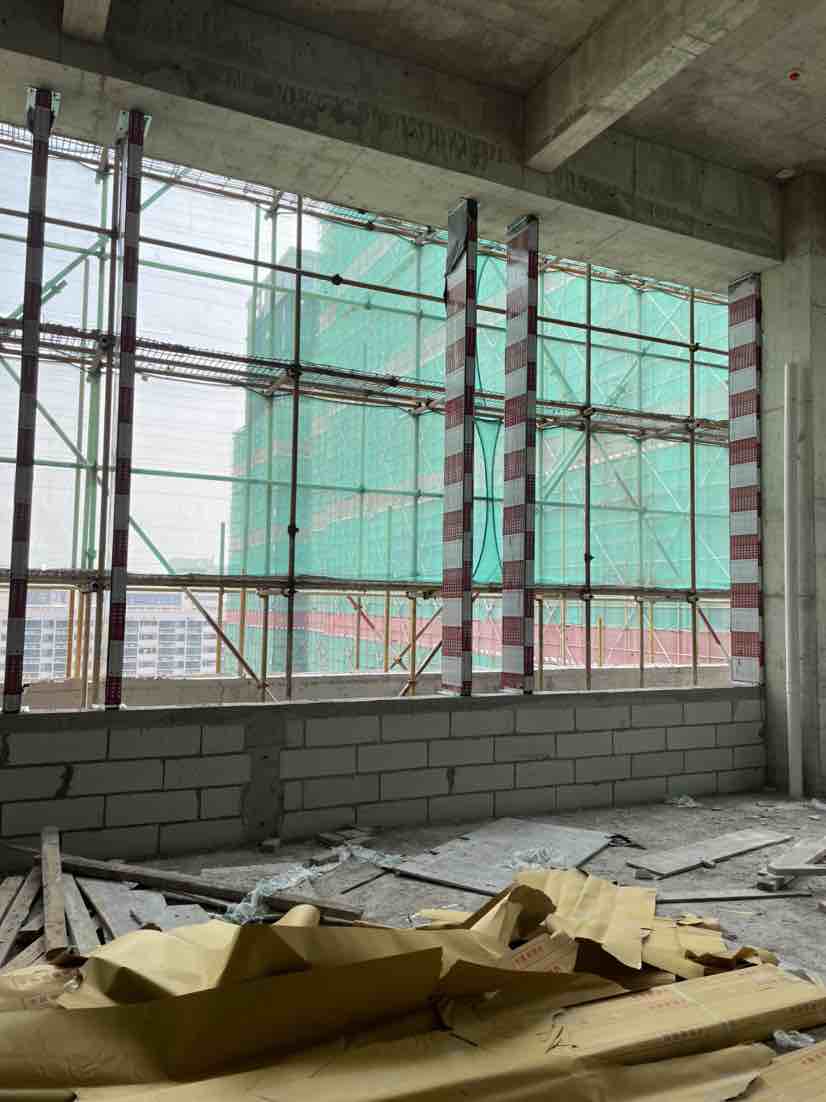 广东东莞东莞东坑工地急招铝合金立柱安装大工,中工,小工多名