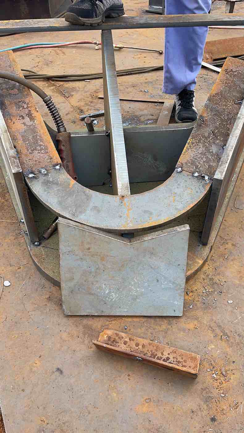 山东烟台招工船厂舾装件制作,铆,焊,磨班组承包形式,提供所有