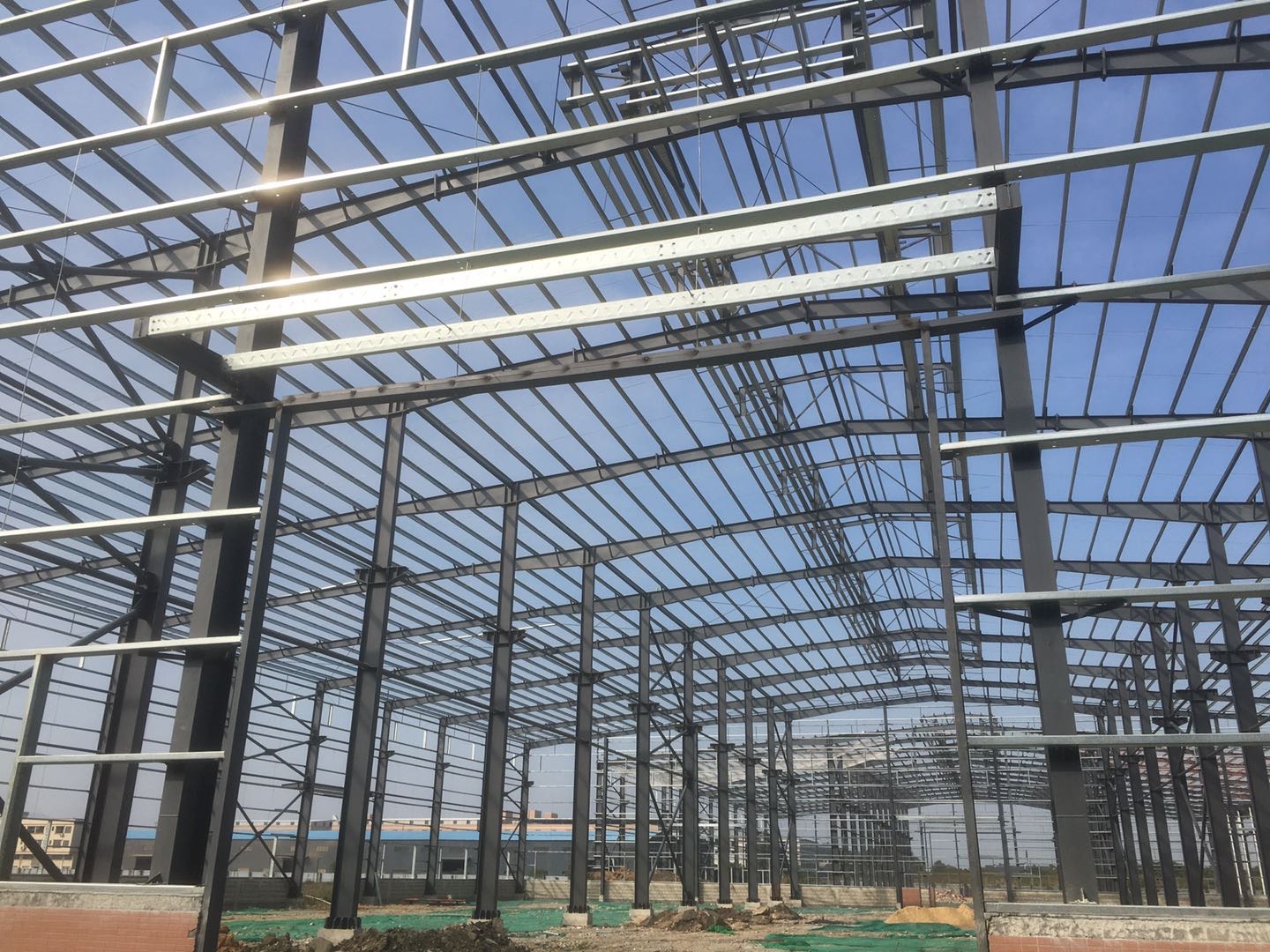 广东佛山钢结构封板,有实力的团队优先