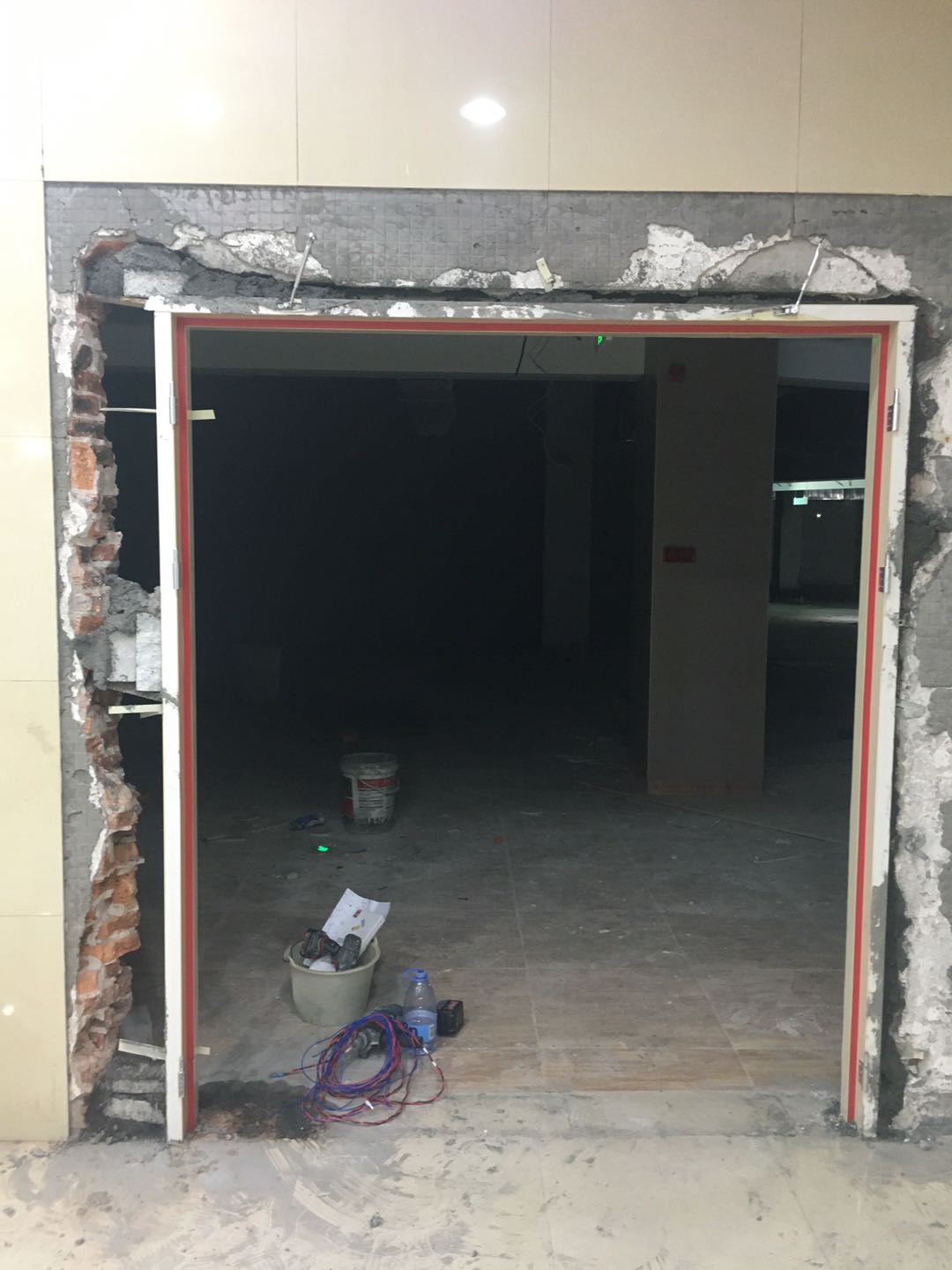 广东佛山找泥水师傅修补门洞两天,500一天9小时,做两天,在