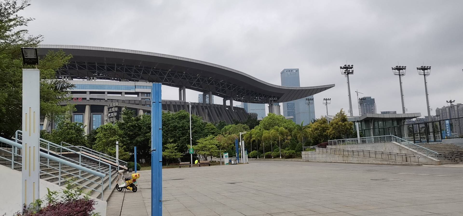 南宁良庆区中通快递南宁五象新区总部五象二部急招招聘快