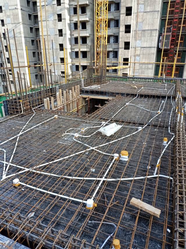 太原小店区太原工地招水电工师傅人,日工资300管住不管吃.联